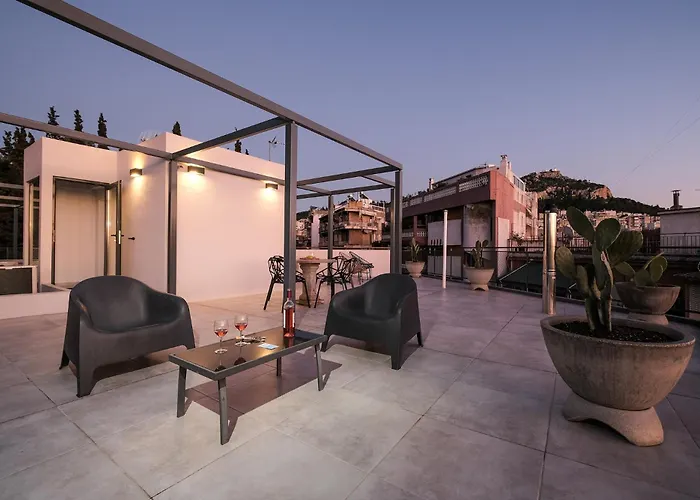 Strefi Hill Suites